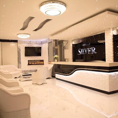 Hotel Silver 瓜尔内 外观 照片