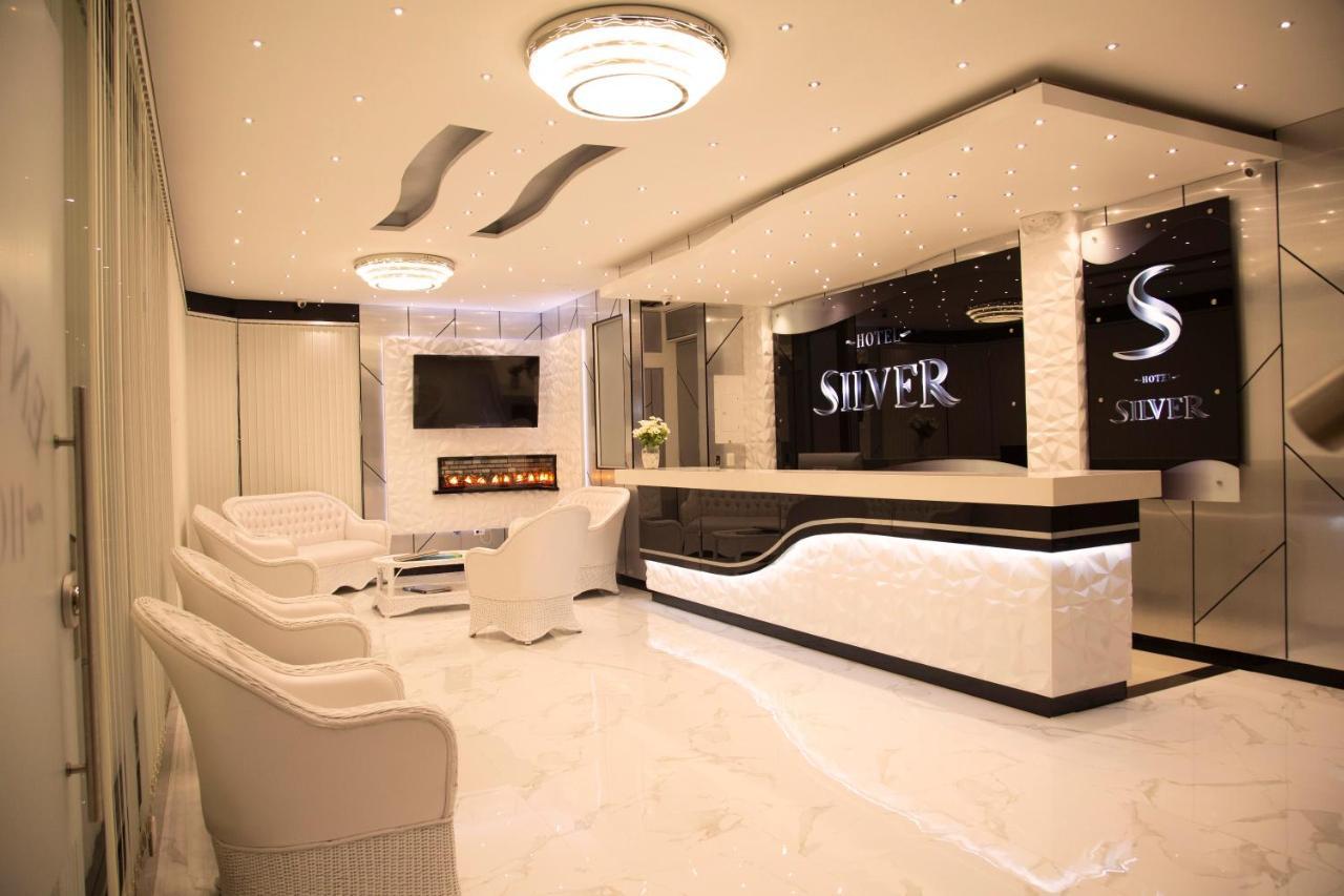 Hotel Silver 瓜尔内 外观 照片